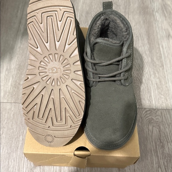 UGG NEUMEL MOSS GREEN SIZE 7 - Picture 3 of 3